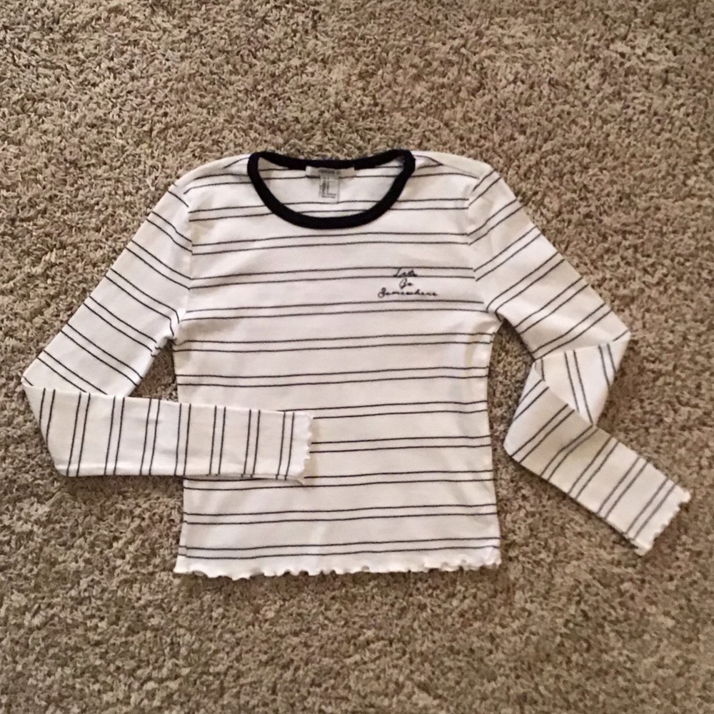 Forever 21 white and black striped shirt